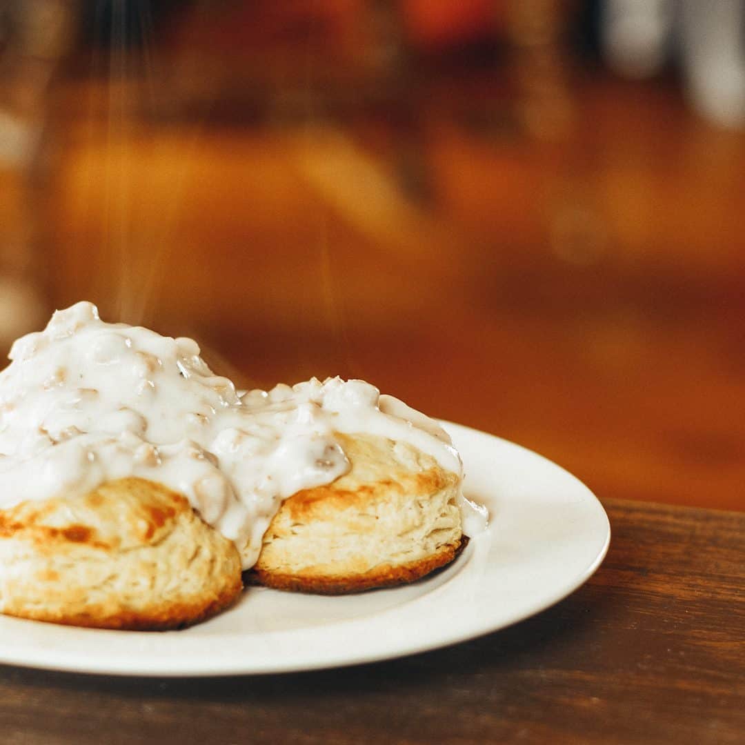 Country Buttermilk Biscuits Recipe