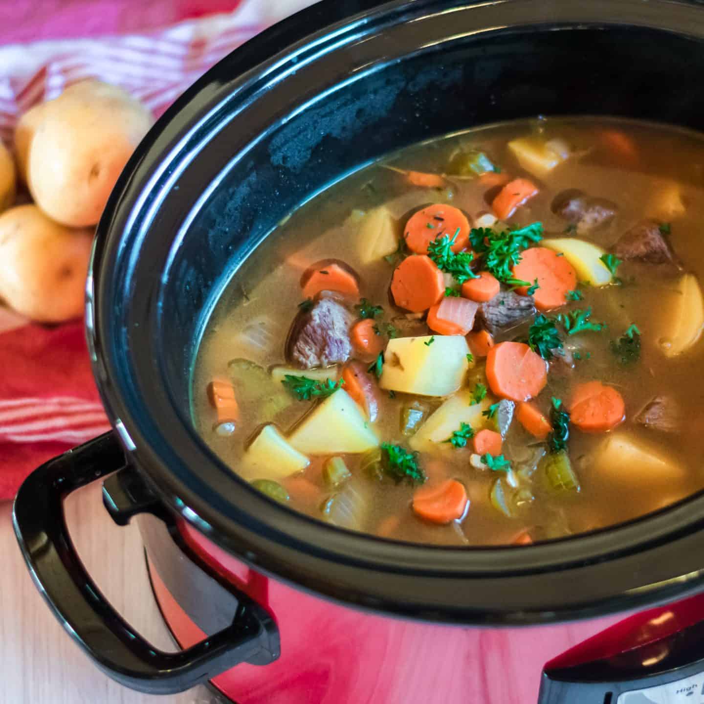 Easy Slow Cooker Beef Stew