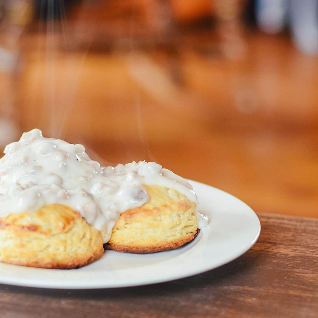 Country Buttermilk Biscuits Recipe