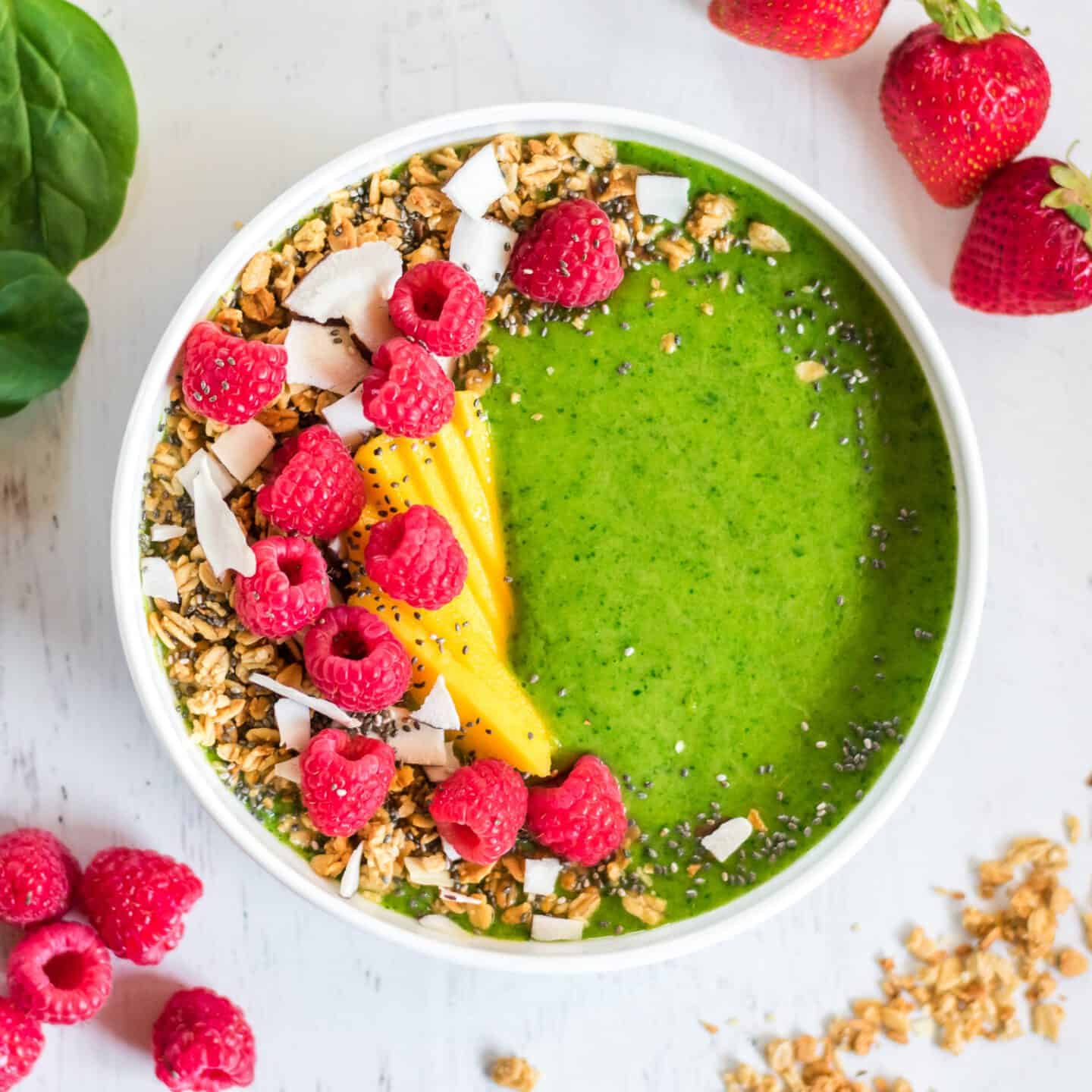 green smoothie bowl